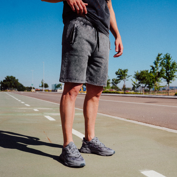 pantalon-corto-off-the-pitch-riga-shorts-print-black-washed-3.jpg