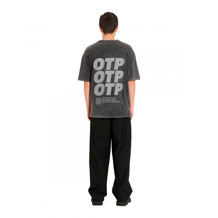 camiseta-off-the-pitch-dublin-oversized-tee-black-washed-1.jpg