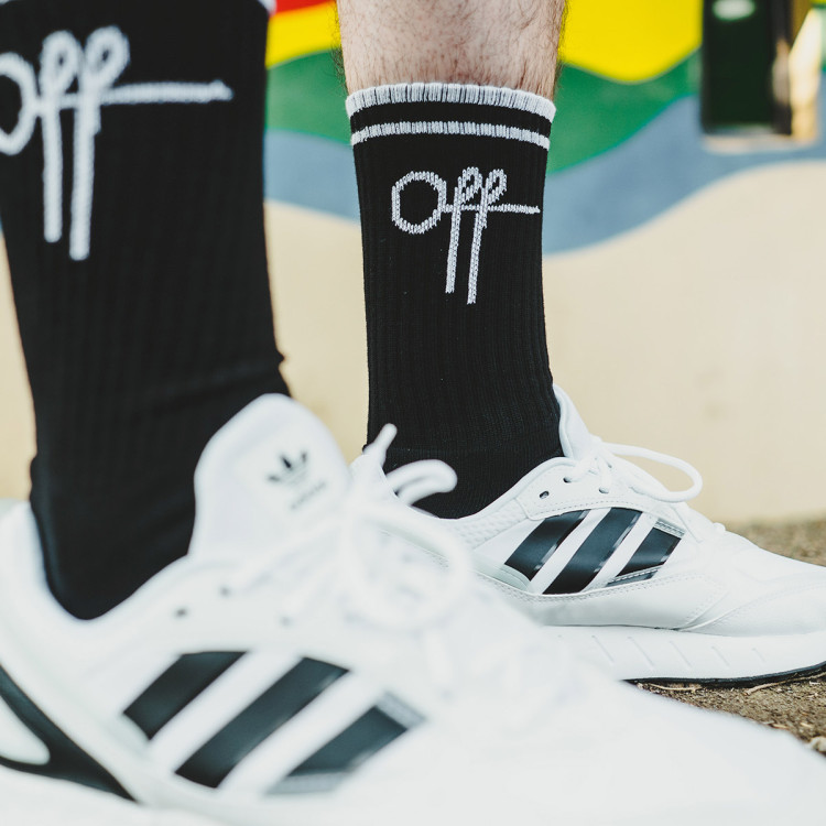 calcetines-off-the-pitch-classic-fullstop-socks-black-1.jpg