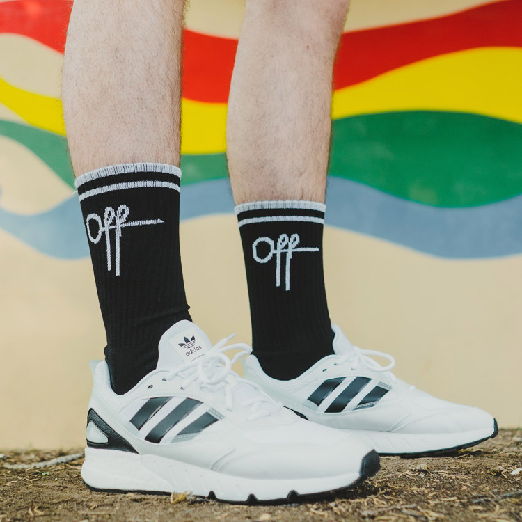 calcetines-off-the-pitch-classic-fullstop-socks-black-2