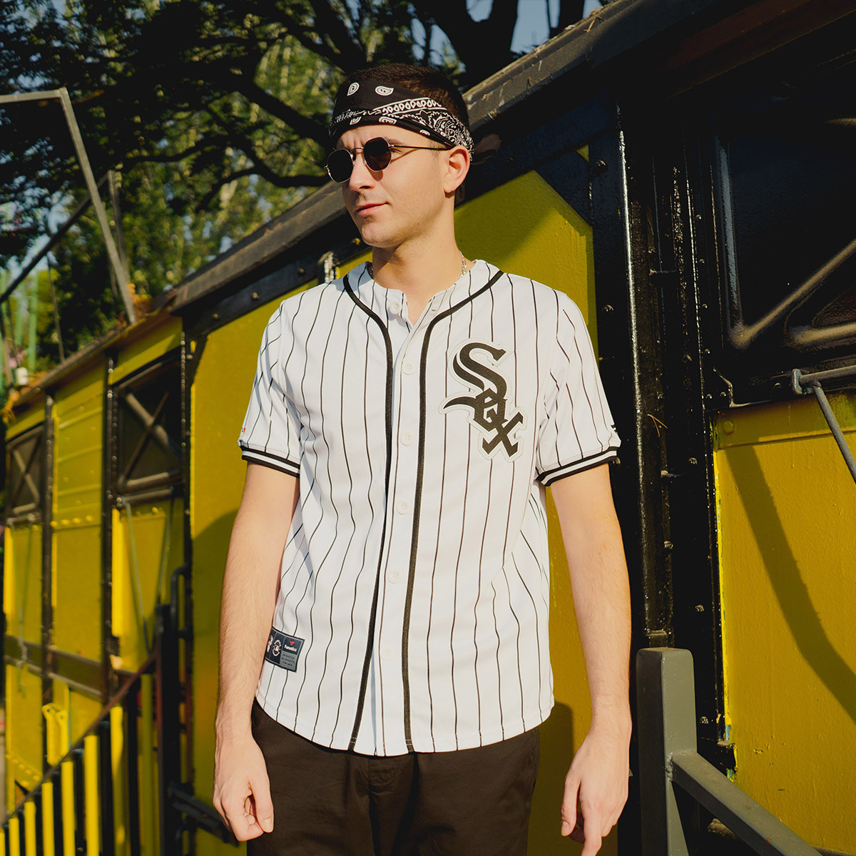 black and gold white sox jersey