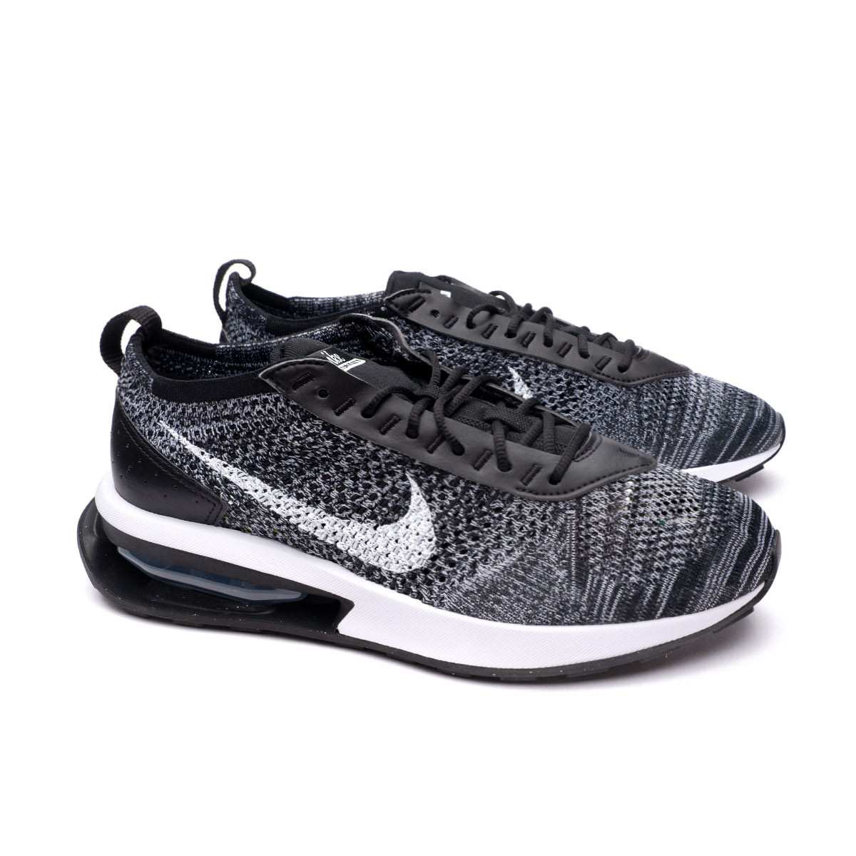 Pack para poner perspectiva Colonial Zapatilla Nike Air Max Flyknit Racer Black/White - Fútbol Emotion