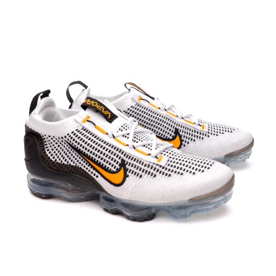 Zapatilla Nike Air Vapormax Flyknit 2021 White/Kumquat - Emotion