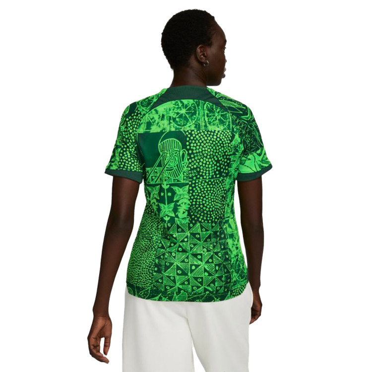 camiseta-nike-nigeria-primera-equipacion-stadium-mundial-qatar-2022-mujer-green-spark-pine-green-black-1