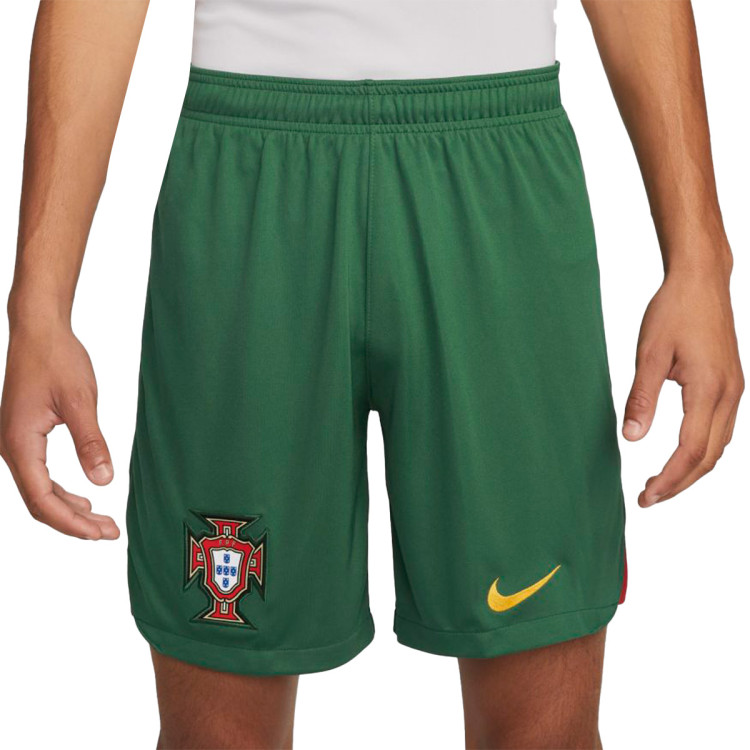 pantalon-corto-nike-portugal-primera-equipacion-stadium-mundial-qatar-2022-gorge-green-pepper-red-0