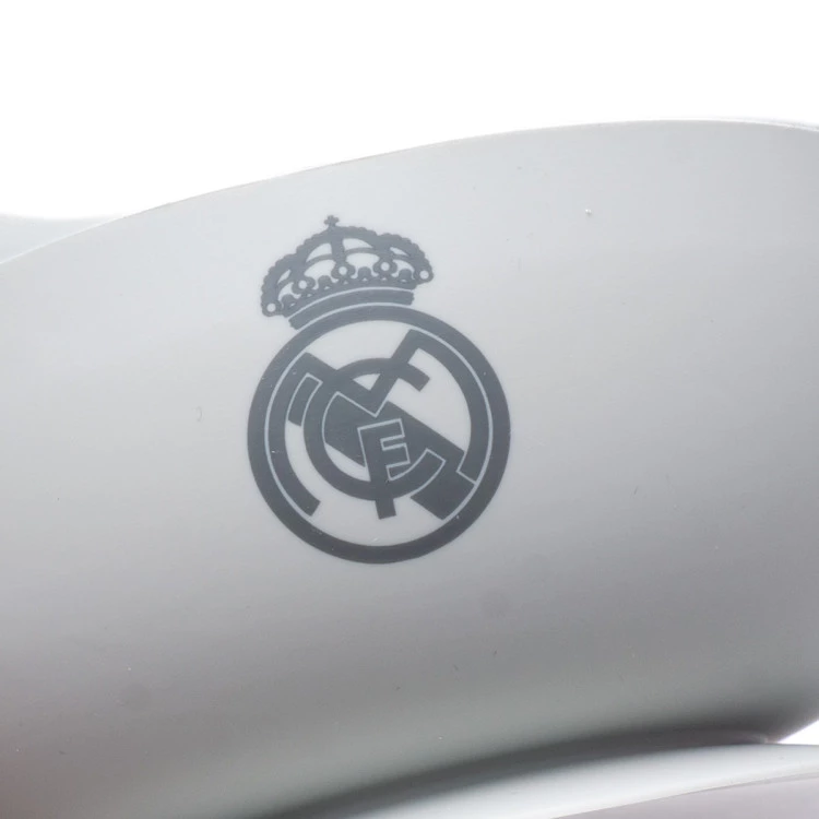 varios-real-madrid-set-alimentacion-real-madrid-gris-2