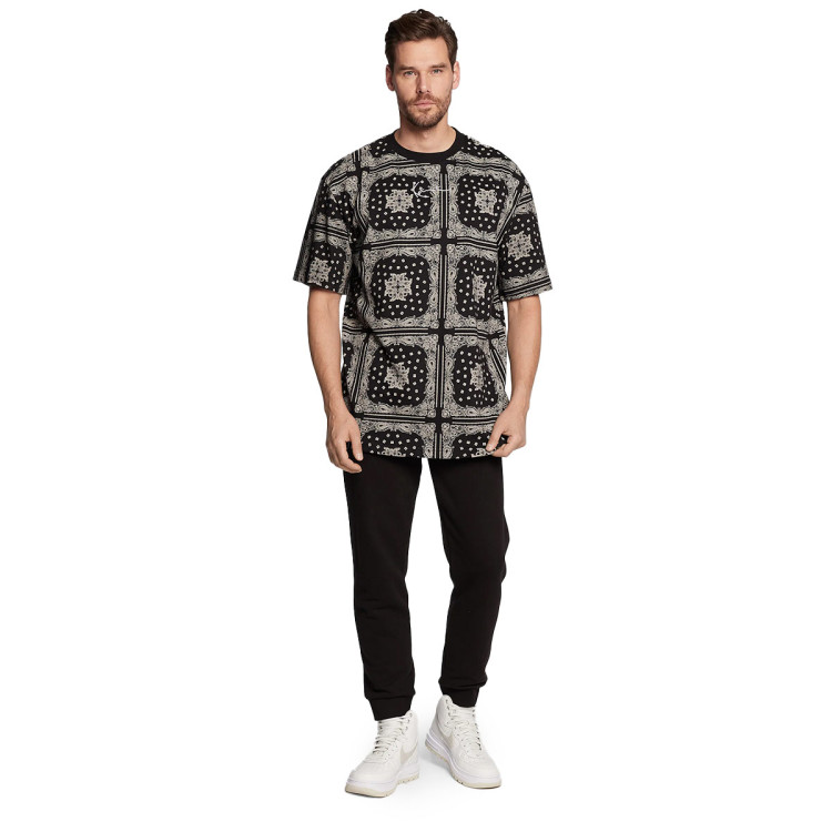 camiseta-karl-kani-small-signature-paisley-black-cream-1.jpg