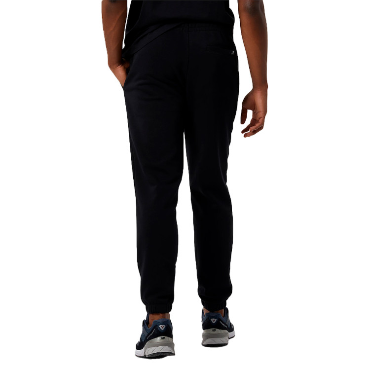 pantalon-largo-new-balance-essentials-fleece-jogger-black-1.jpg