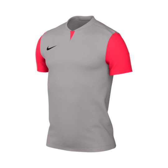 Para editar paz manipular Camiseta Nike Trophy V m/c Pewter Grey-Bright Crimson - Fútbol Emotion
