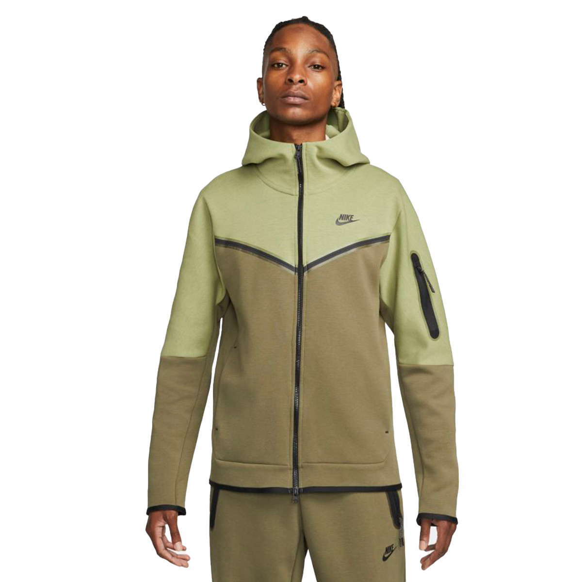Chaqueta Nike Sportswear Tech Fleece Hoodie Alligator-Medium Olive-Black Fútbol Emotion