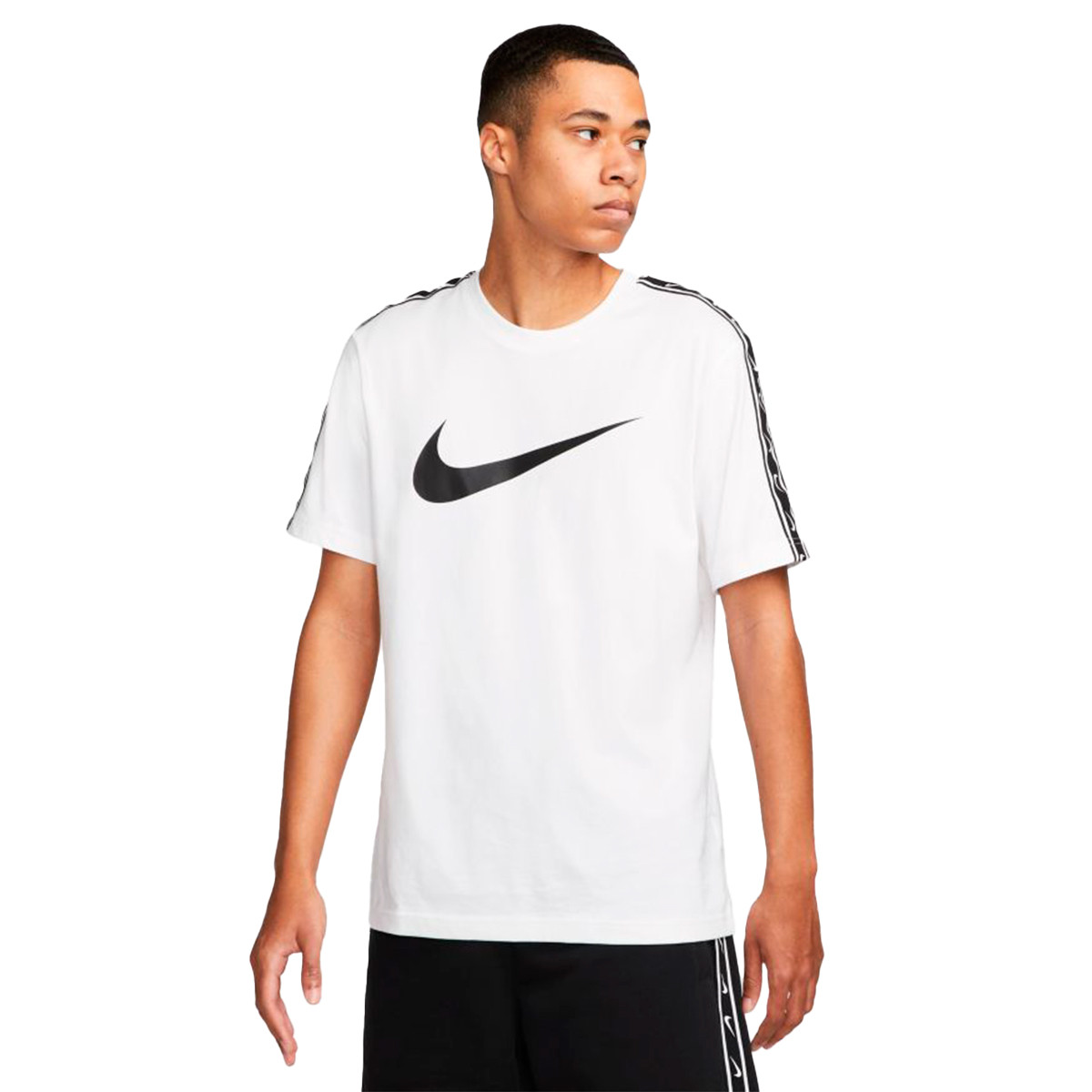 Camiseta Nike Sportswear Repeat - Fútbol Emotion