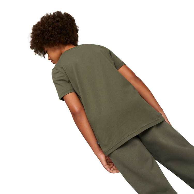 camiseta-puma-essentials-tape-camo-nino-green-moss-2.jpg