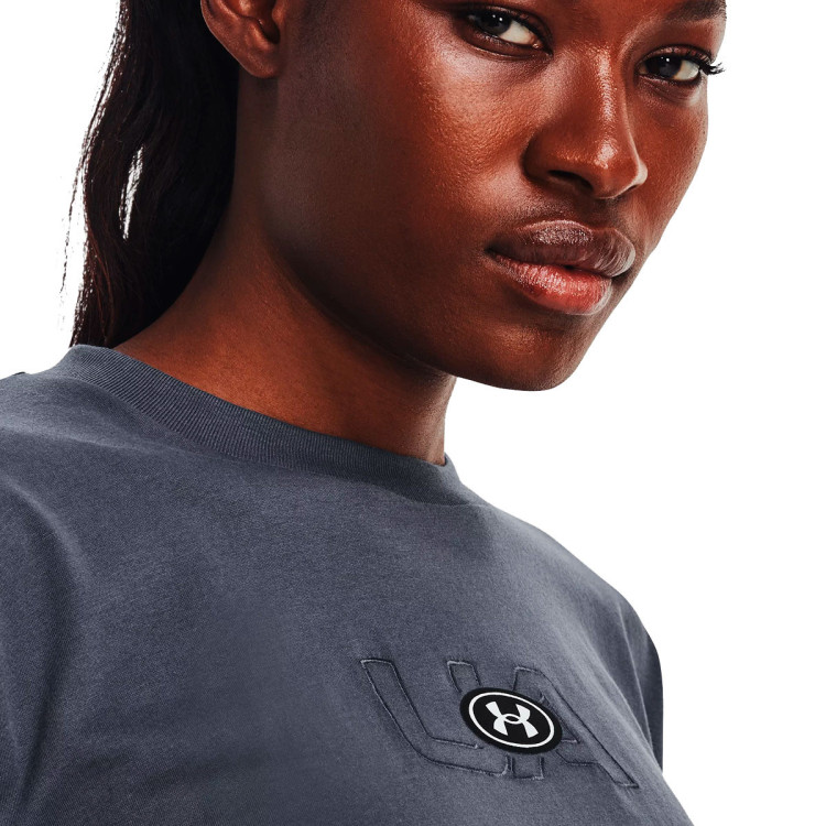 camiseta-under-armour-ua-branded-logo-crop-mujer-downpour-gray-white-2.jpg