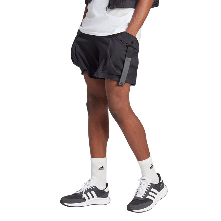 pantalon-corto-adidas-city-escape-black-0.jpg