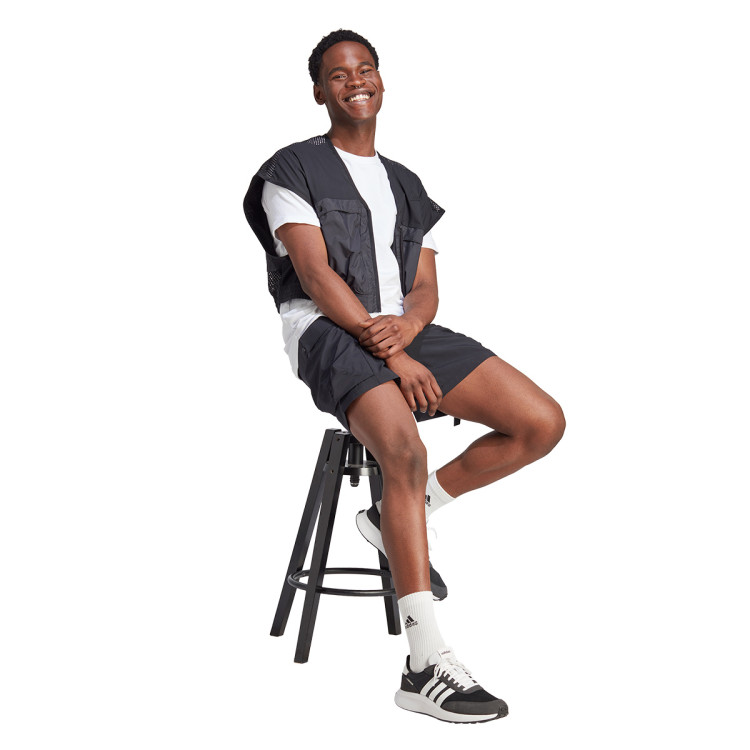 pantalon-corto-adidas-city-escape-black-4.jpg
