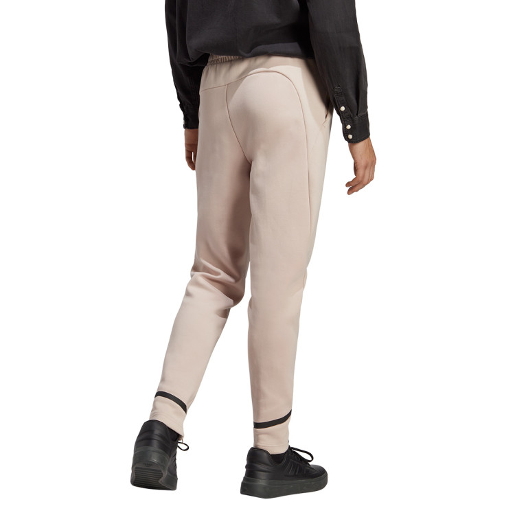 pantalon-largo-adidas-designed-4-gameday-wonder-taupe-1.jpg
