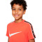 Camiseta Sportswear Repeat Swoosh Niño Crimson-White