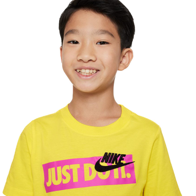 camiseta-nike-sportswear-icon-nino-opti-yellow-2