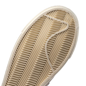 OUTSOLE-3