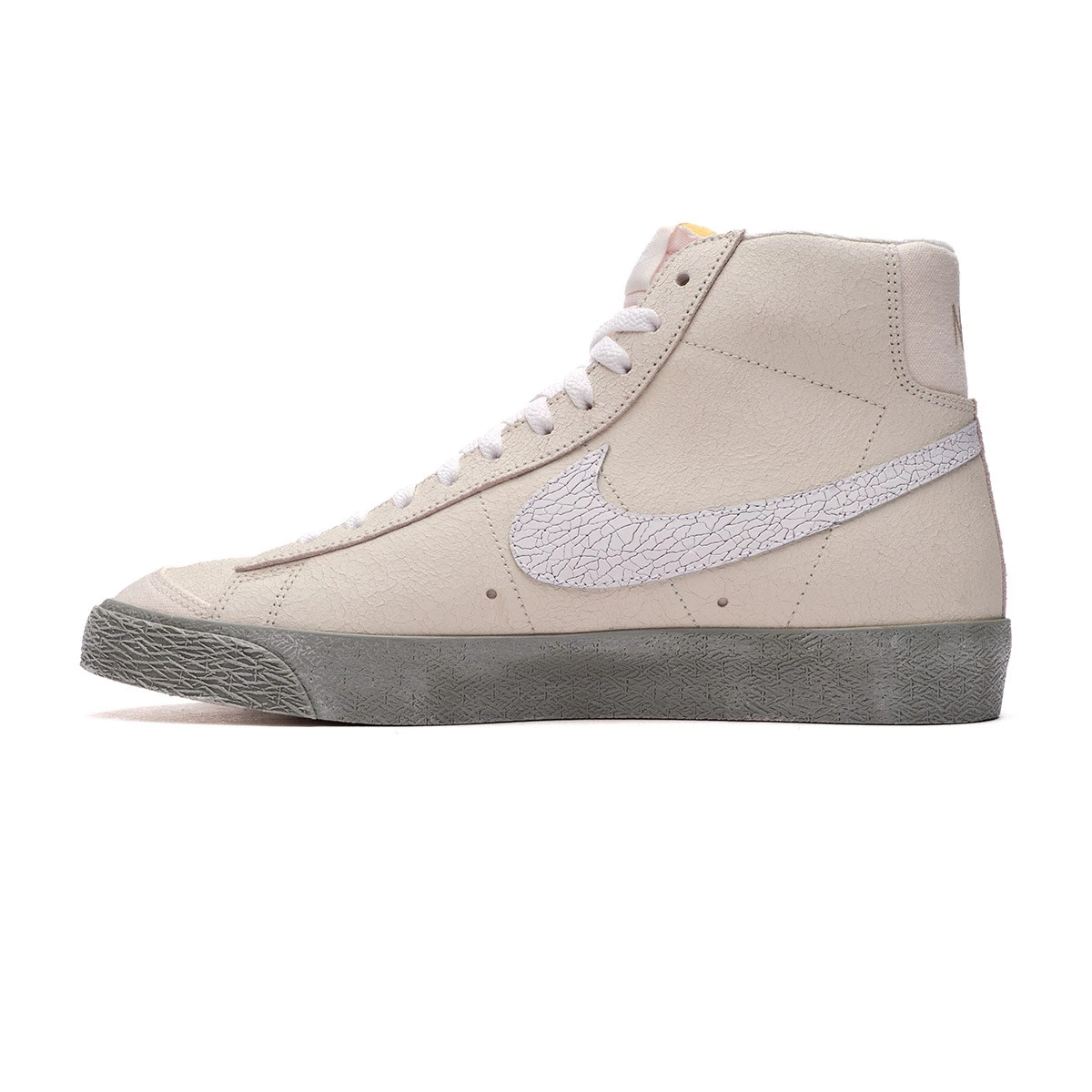 Nike blazer trainers shop in sand