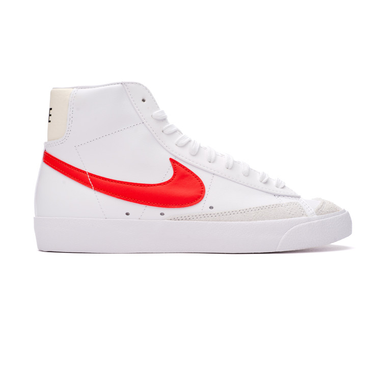 zapatilla-nike-blazer-mid-77-vintage-white-picante-red-coconut-milk-white-black-1