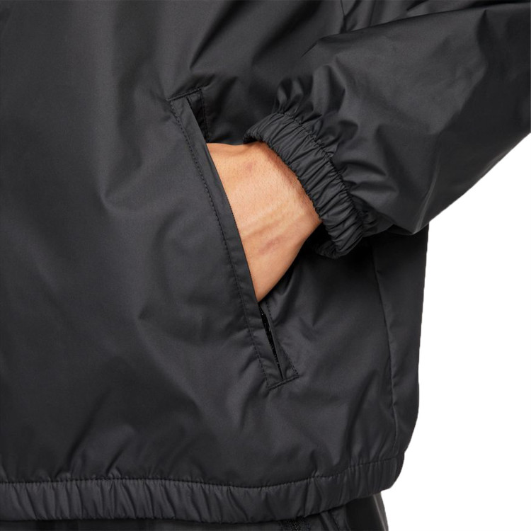 chaqueta-nike-club-woven-black-white-3.jpg