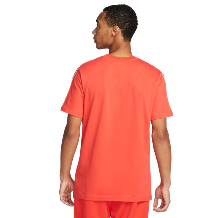 camiseta-nike-sportswear-repeat-swoosh-crimson-white-1.jpg