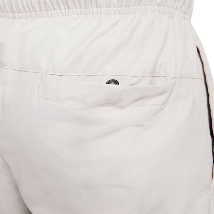 pantalon-largo-nike-sportswear-repeat-swoosh-woven-iron-ore-white-3.jpg