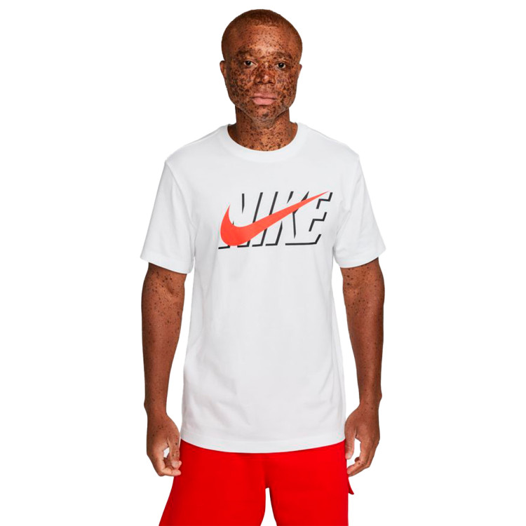 camiseta-nike-sportswear-swoosh-block-white-0