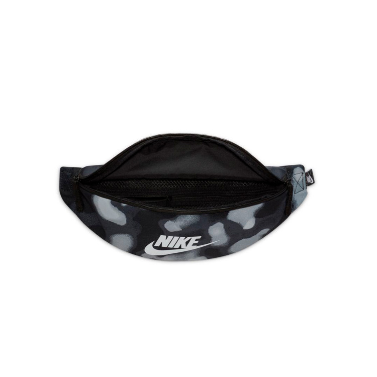 nike-rinonera-heritage-black-white-black-2.jpg