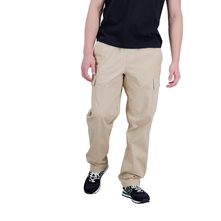 pantalon-largo-new-balance-athletics-woven-cargo-tobacoo-3.jpg