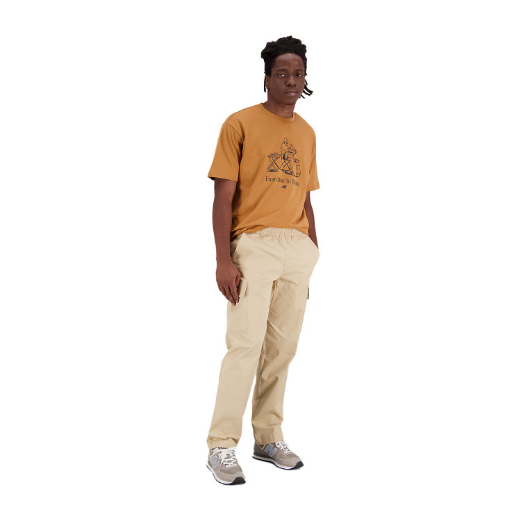pantalon-largo-new-balance-athletics-woven-cargo-tobacoo-5.jpg