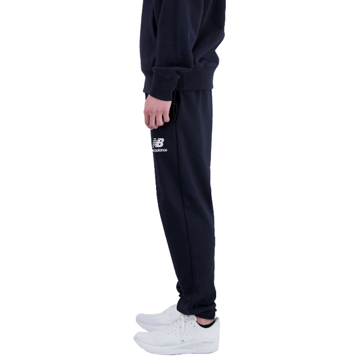 pantalon-largo-new-balance-essentials-stacked-logo-sweat-black-1