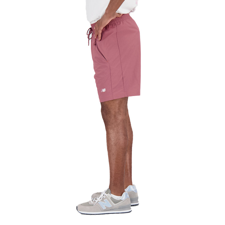 pantalon-corto-new-balance-athletics-woven-short-washed-burgundy-2.jpg
