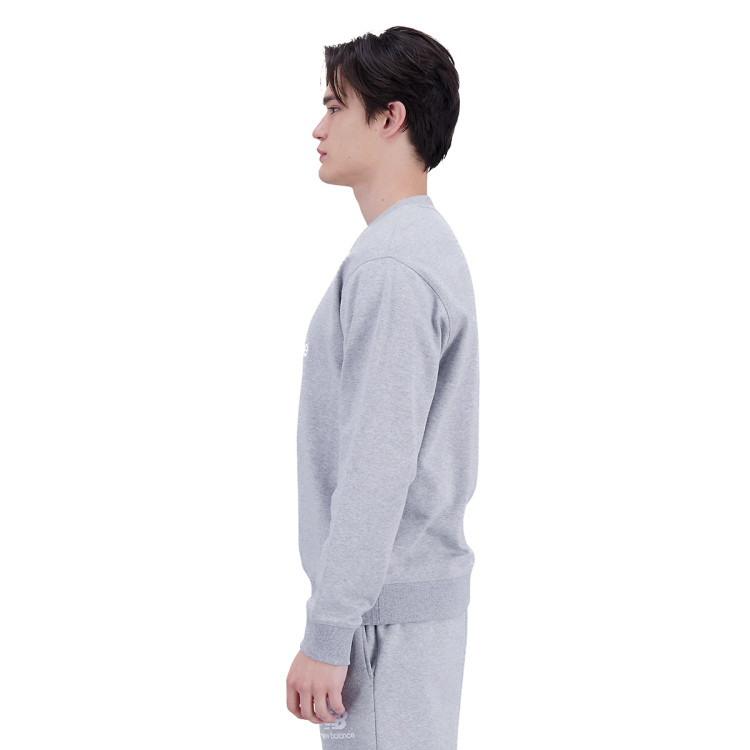 sudadera-new-balance-essentials-stacked-logo-fleece-crew-athletic-grey-1.jpg