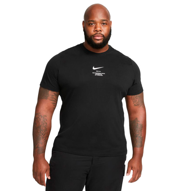 camiseta-nike-sportswear-big-swoosh-black-3