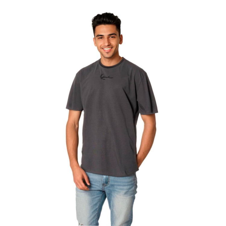 camiseta-karl-kani-small-signature-metaverse-block-black-0.jpg