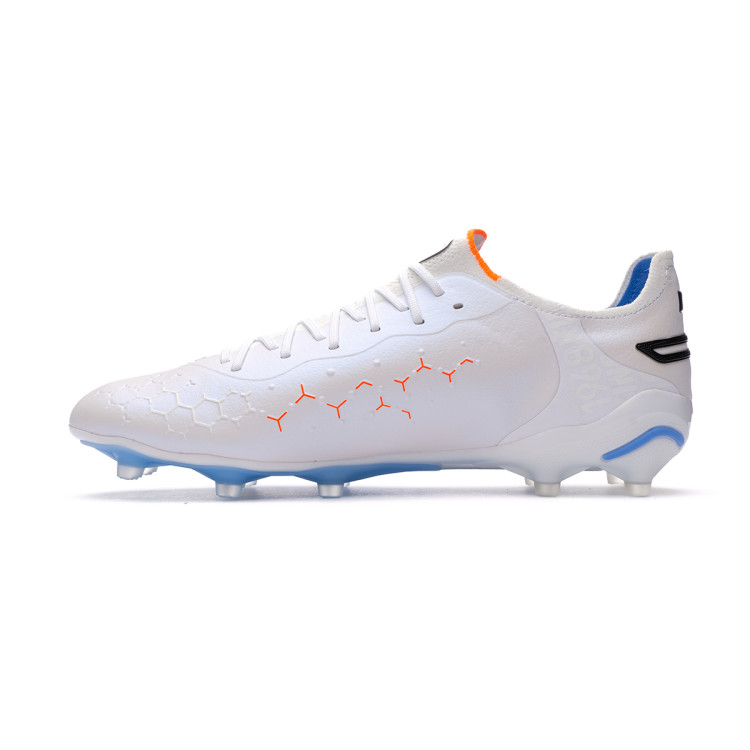 bota-puma-king-ultimate-fgag-white-black-blue-glimmer-ultra-orange-2