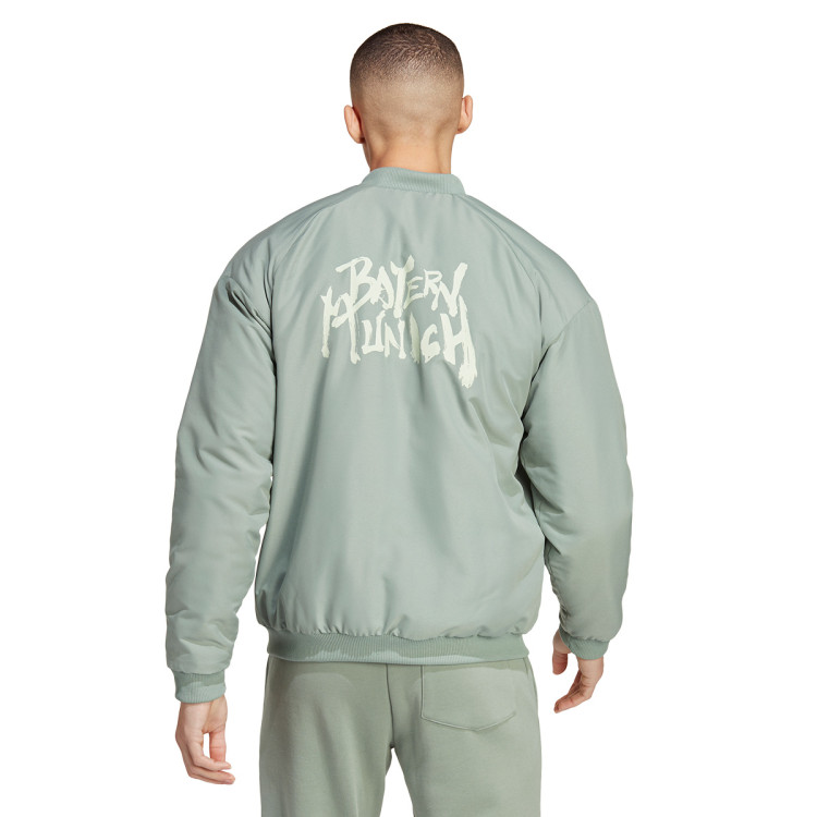 chaqueta-adidas-fc-bayern-de-munich-fanswear-2022-2023-silver-green-2.jpg