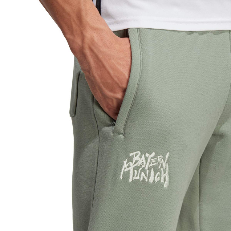 pantalon-largo-adidas-fc-bayern-de-munich-fanswear-2022-2023-silver-green-2