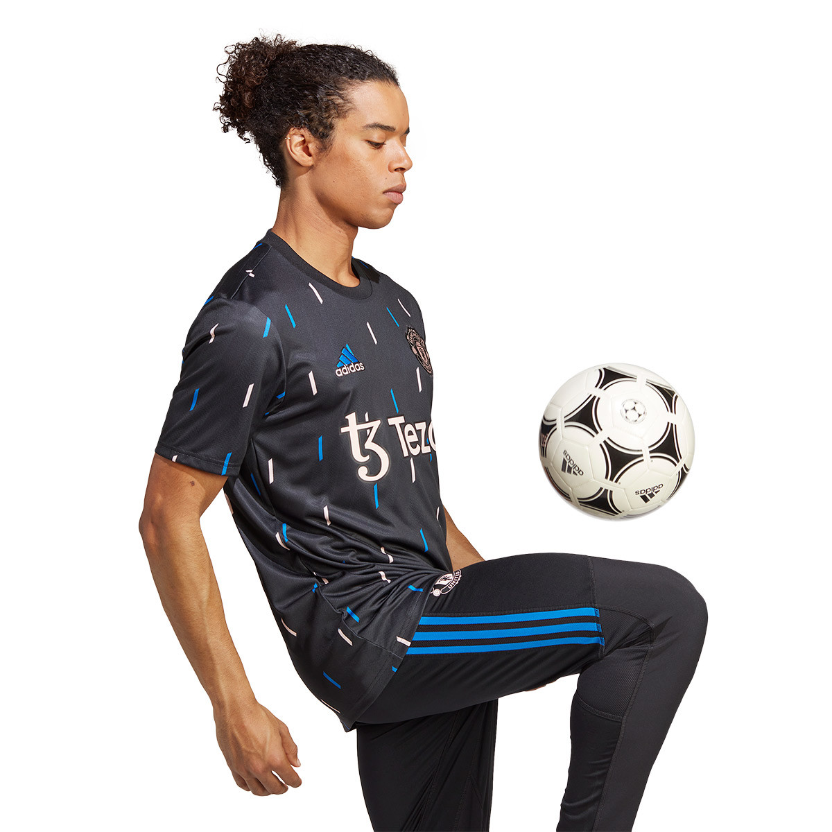 zone Voorvoegsel metro Jersey adidas Manchester United FC Pre-Match 2022-2023 Black-Night Grey-Glory Blue-Icey Pink - Fútbol Emotion zone Voorvoegsel metro Jersey adidas Manchester United FC Pre-Match 2022-2023 Black-Night Grey-Glory Blue-Icey Pink - Fútbol Emotion