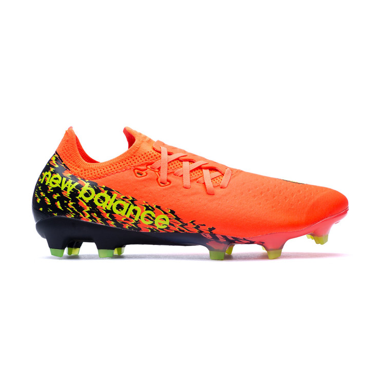 bota-new-balance-furon-v7-pro-fg-coral-1