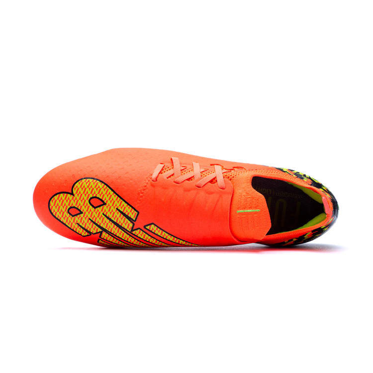 bota-new-balance-furon-v7-pro-fg-coral-4