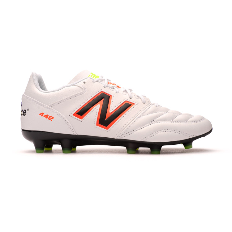 bota-new-balance-442-v2-team-fg-white-1