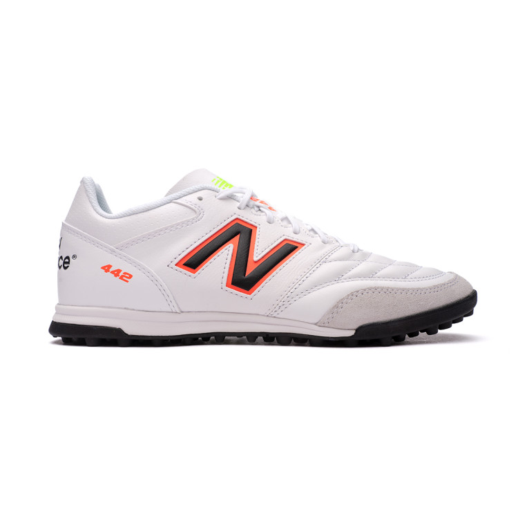 bota-new-balance-442-v2-team-turf-blanco-1