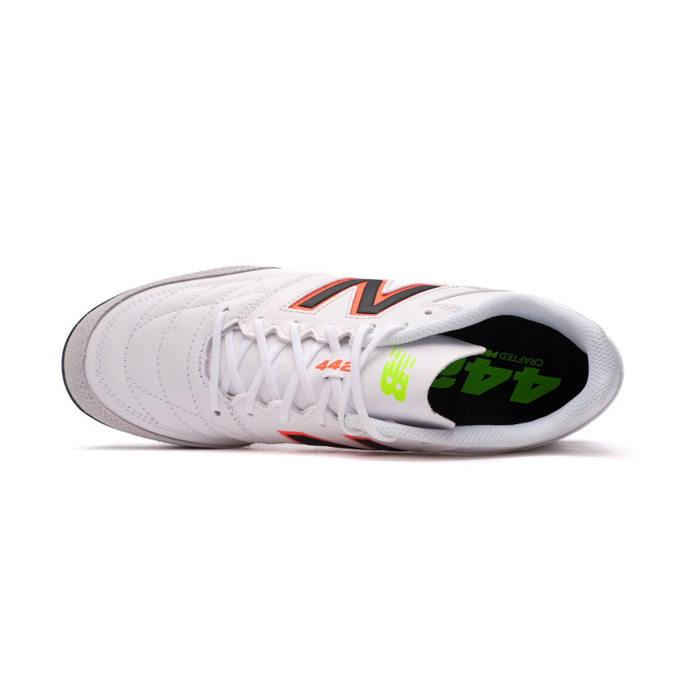 bota-new-balance-442-v2-team-turf-blanco-4.jpg