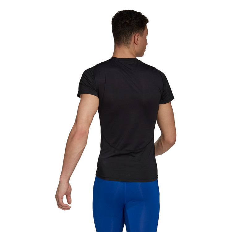 camiseta-adidas-techfit-black-2.jpg