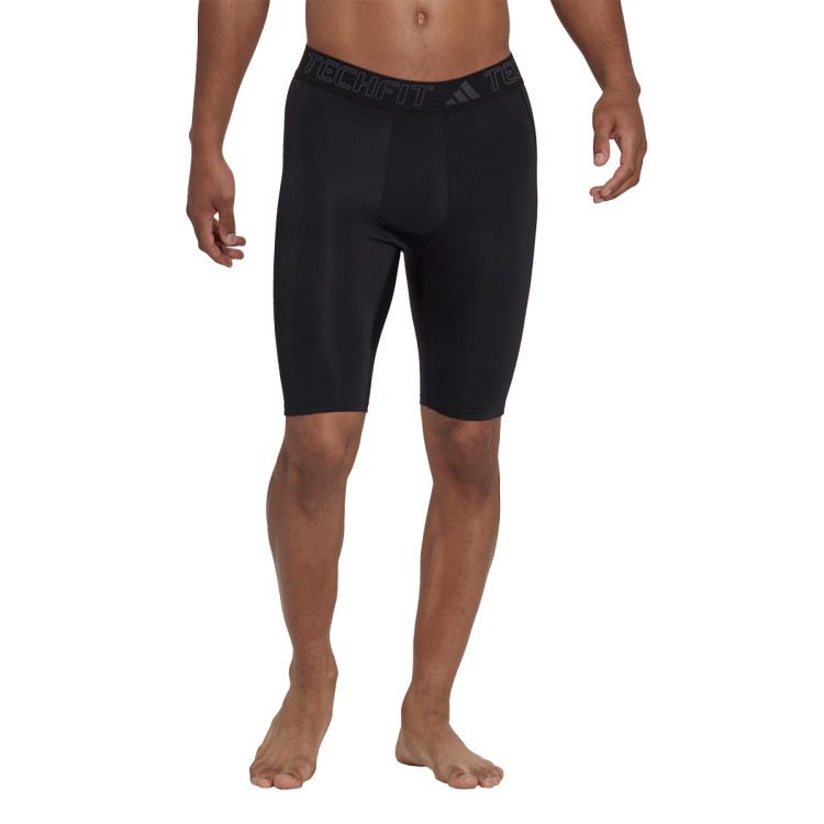 malla-adidas-techfit-black-1.jpg