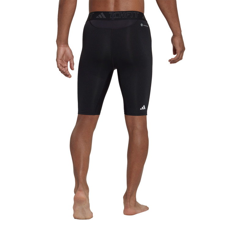 malla-adidas-techfit-black-2.jpg