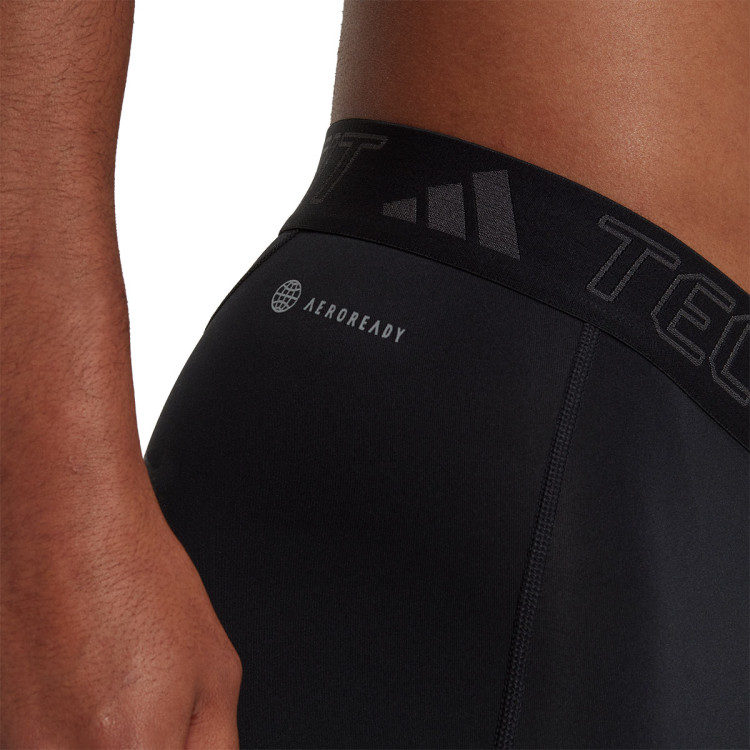 malla-adidas-techfit-black-5.jpg